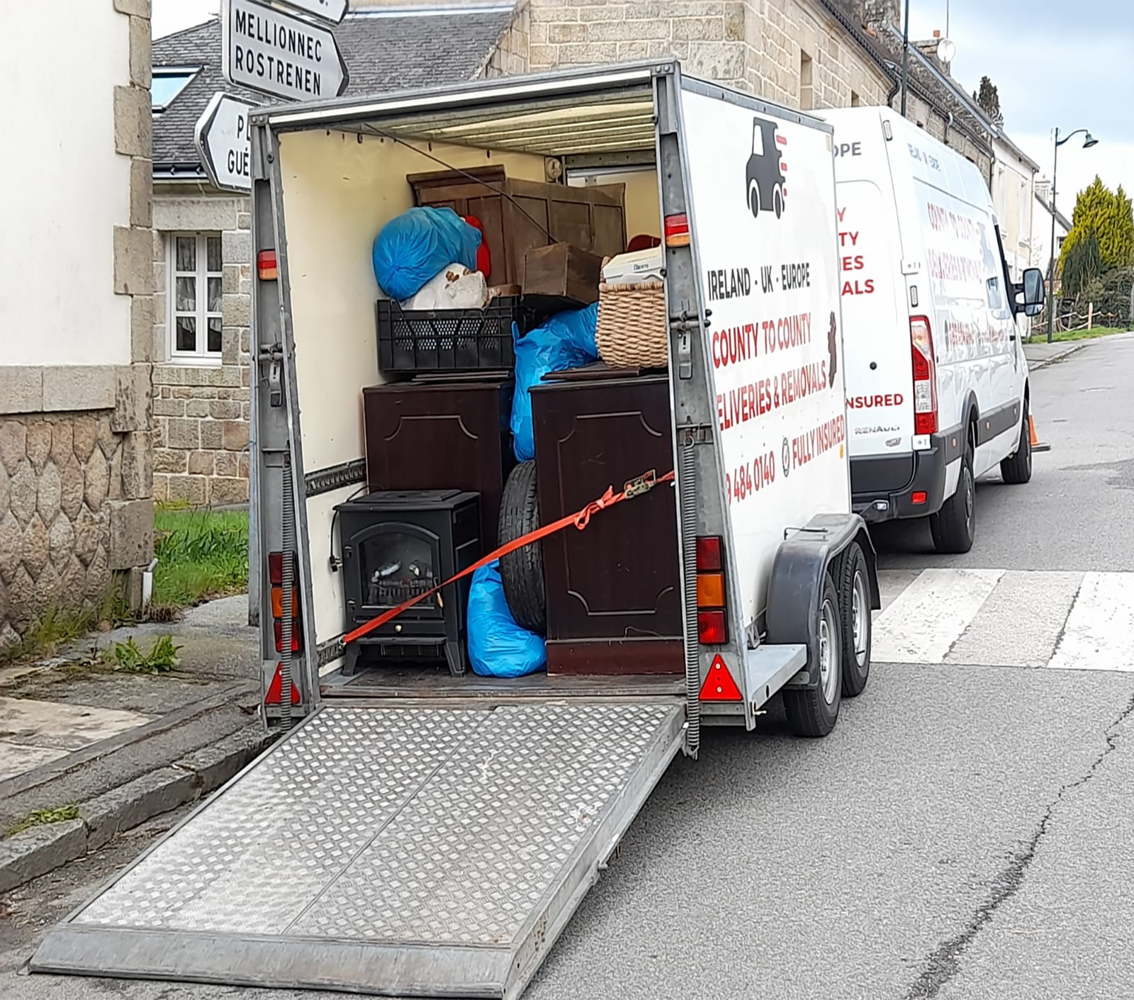 trailer rear image